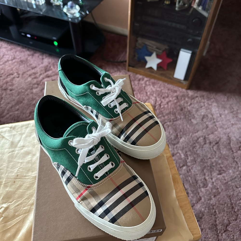Men’s shoes Burberry size 40